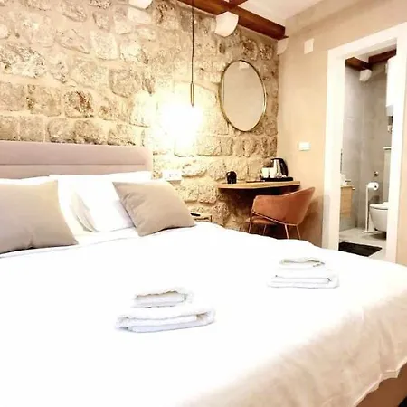 Mascheroni Luxury Ii