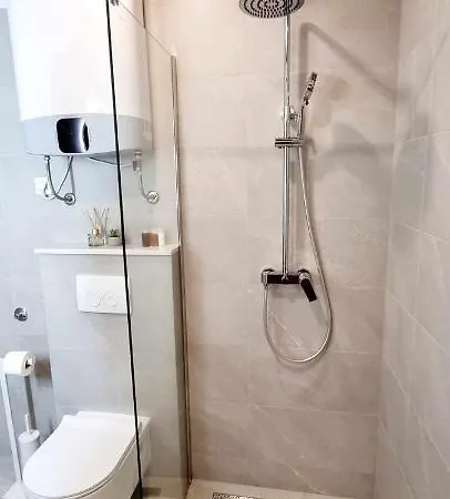 Mascheroni Luxury Ii Πανσιόν