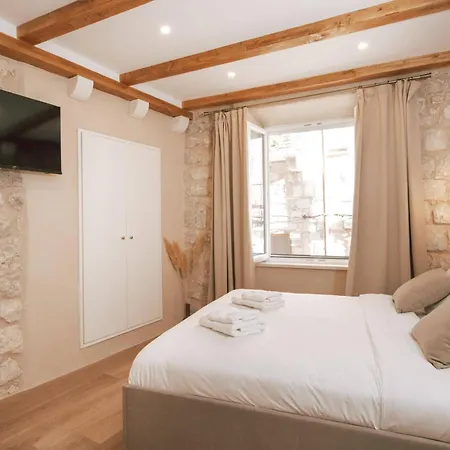 Mascheroni Luxury Ii 3*