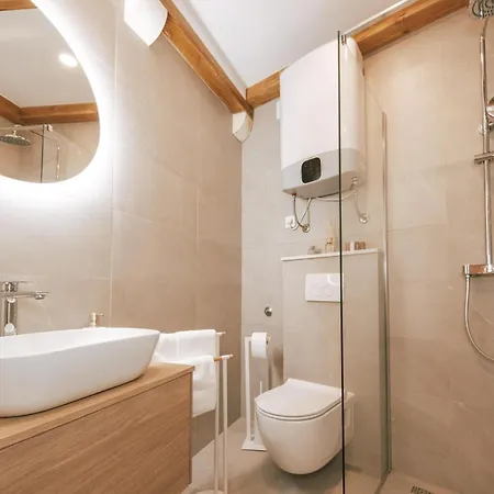 Mascheroni Luxury Ii